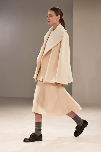 Look 7